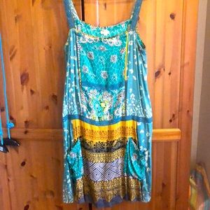 Anthropologie TINY summer dress, rayon, beaut colors, slimming. M worn intact
